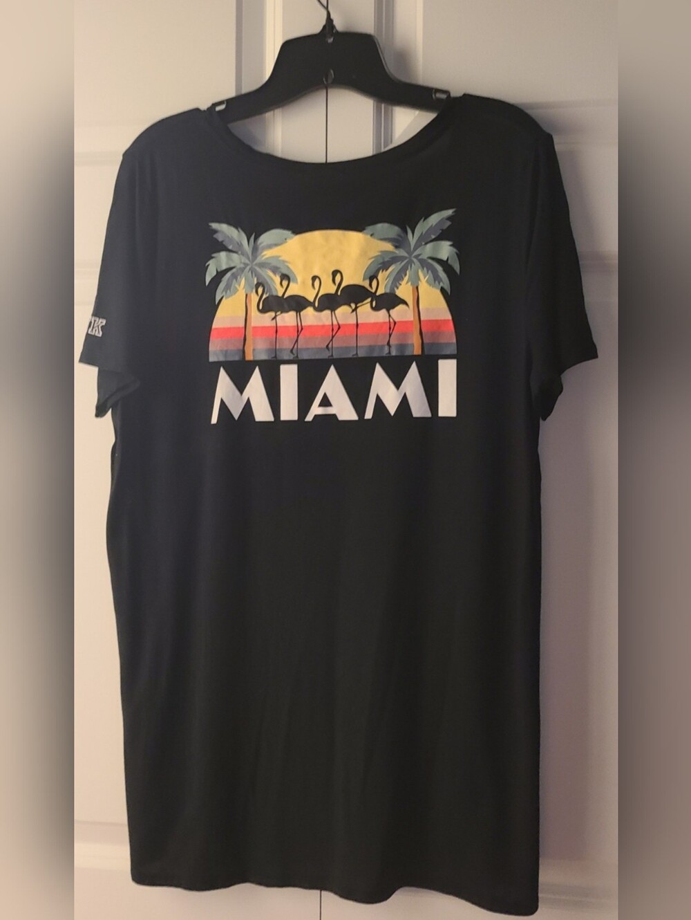 PINK Victoria's Secret Miami Graphic Tee Black Size Large